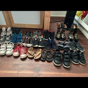 Toddler boys shoes 5t to 8t lot